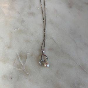 Heart necklace with pearl and Swarovski crystals
